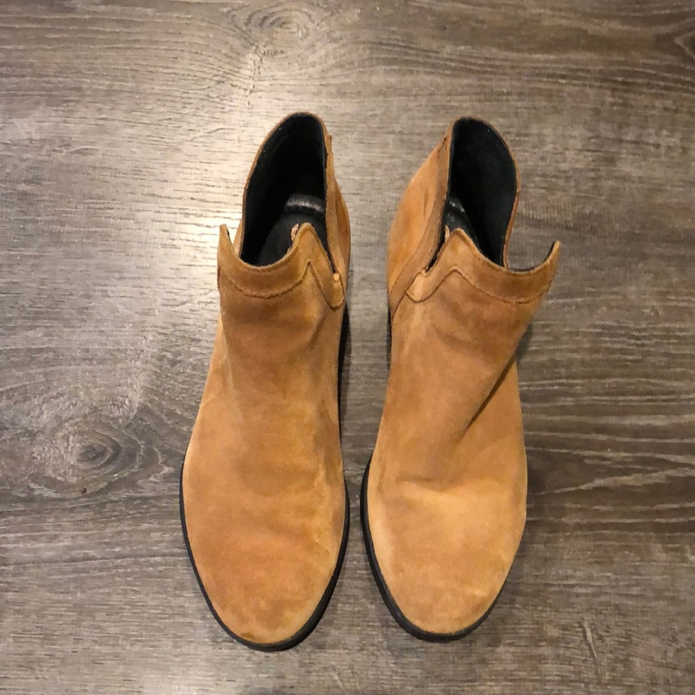 Women’s Sorel booties